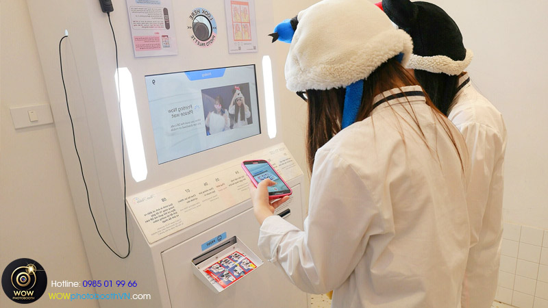 Phân biệt sự khác nhau Selfie Studio và photo booth