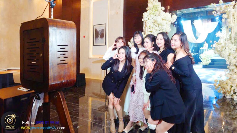 Dịch vụ cho thuê của wow photobooth hà nội ấn tượng, uy tín