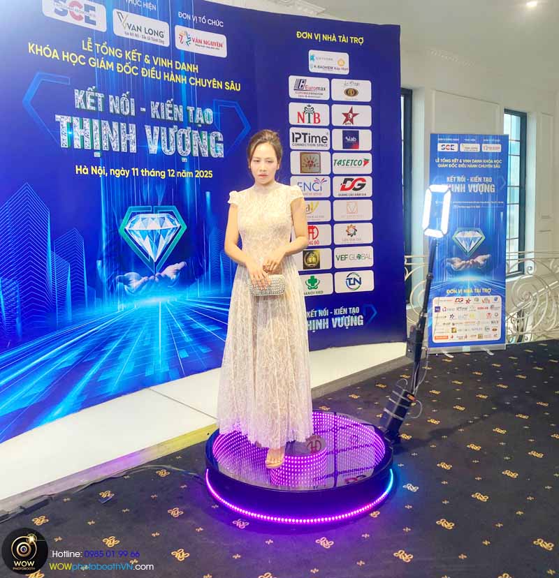 giá thuê photobooth sự kiện xoay 360 độ