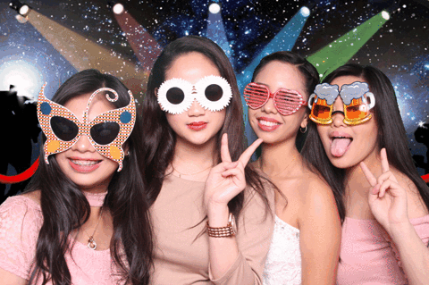 Tìm hiểu tổng quan về gif photobooth
