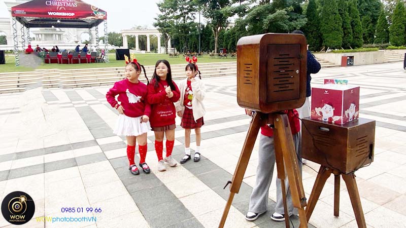 Mọi loại sự kiện diễn ra ở Hà Nội đều nhất thiết nên thuê photobooth