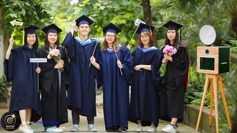 vì sao lễ tốt nghiệp, tiệc prom cần có photobooth