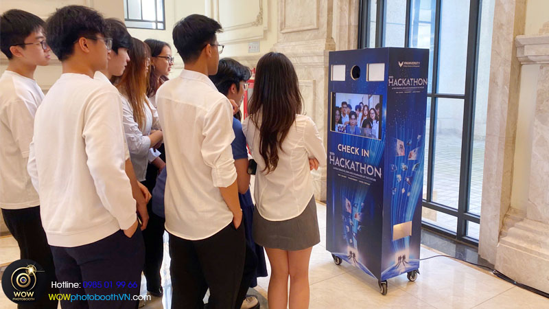 Bí quyết tạo dáng chụp ảnh với nhóm đông từ 3 người trở lên