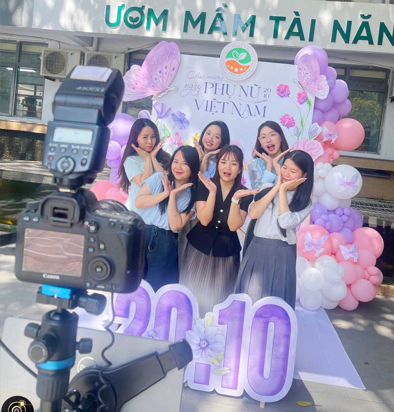 Rất nhiều gói dịch vụ cho thuê photobooth ở hà nội