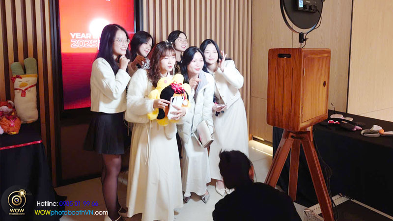 WoW photobooth - Đơn vị chuyên nghiệp phục vụ đám cưới và lễ ăn hỏi