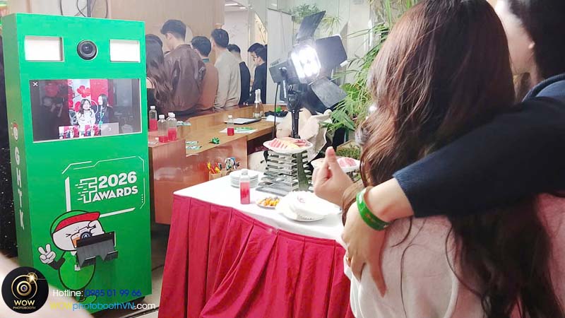 Đối tác thuê photo booth với giao hàng tiết kiệm - Year end party