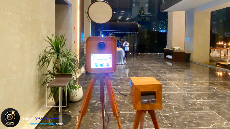 Yếu tố ảnh hưởng giá thuê photobooth tiệc cưới