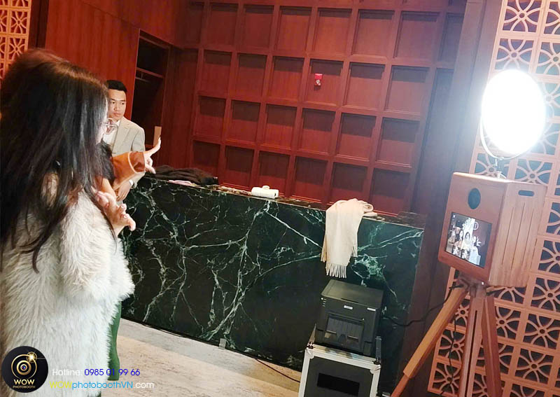 Nhiều dòng thiết bị với giá thuê photobooth rất rẻ tại hà nội