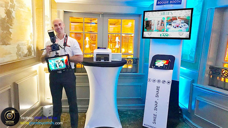 Những lợi thế mà thiết bị roaming photo booth sự kiện góp mặt